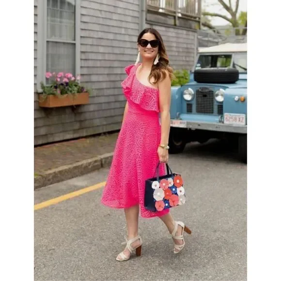 Lilly Pulitzer New size 2 bright pink Callisto lace dress - Picture 6 of 10